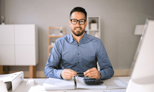 A virtual bookkeeper is smiling at the camera.